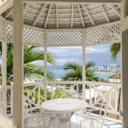 Pampered In Paradise Near Ian Fleming Airport Ocj Ocho Rios Exterior foto